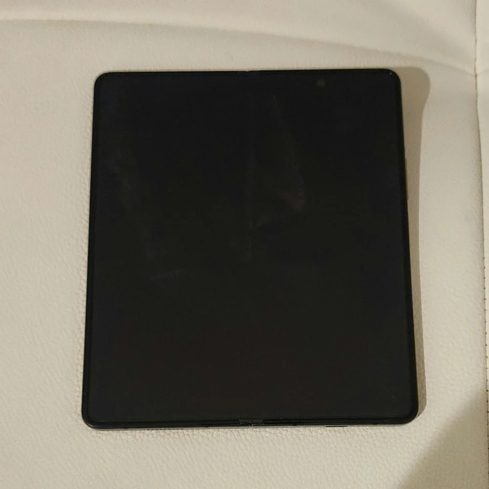 Samsung Galaxy Z Fold5 in Elegant Black